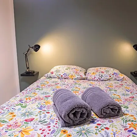 Duplex Calme - Gare & Centre A Pied - 1-4 Pers - Wifi Apartment